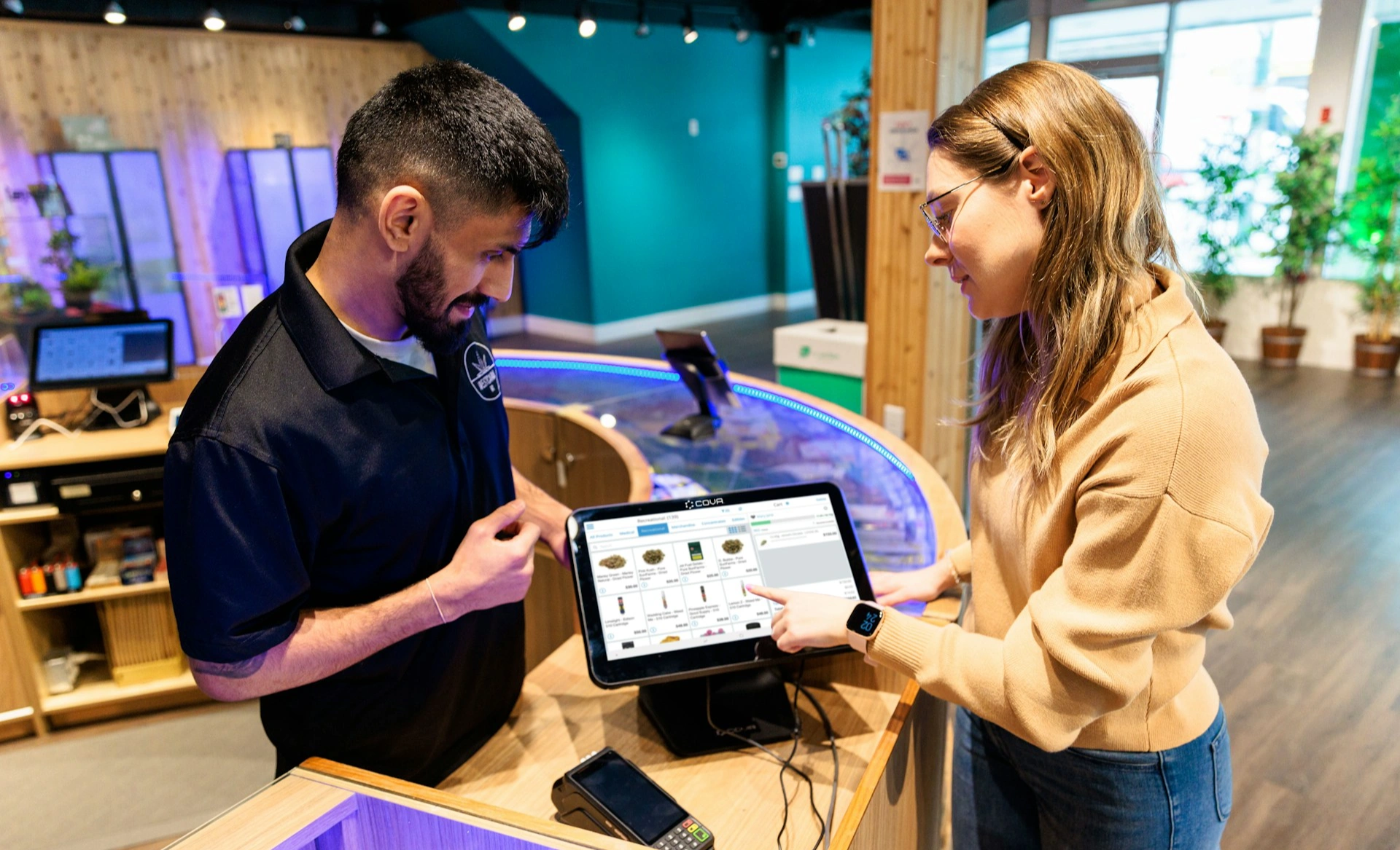 Erfolgreich gründen mit System – Welche Rolle spezialisierte Dienstleister im Franchise spielen