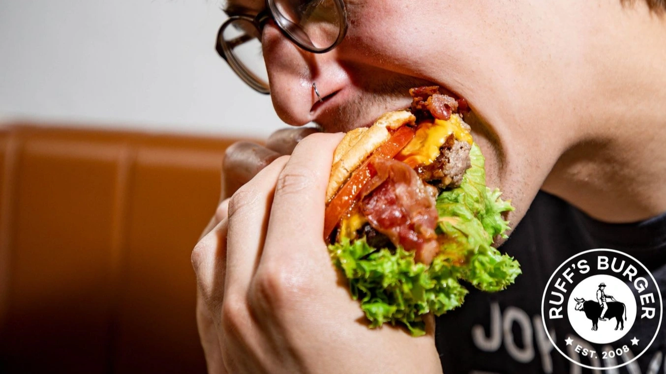 RUFF'S BURGER
